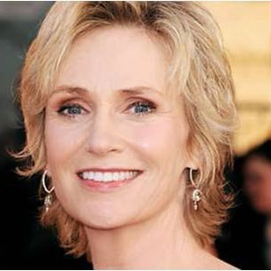 Jane Lynch will host the 40th anniversary FiFi® Awards