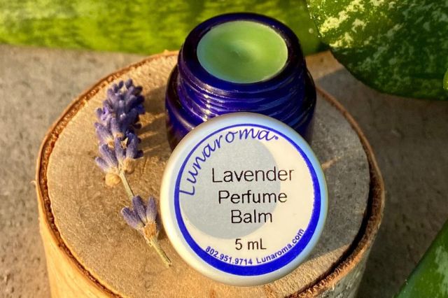 Best Ways to Use solid perfumes
