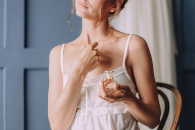 What Does Sillage Mean in Fragrance