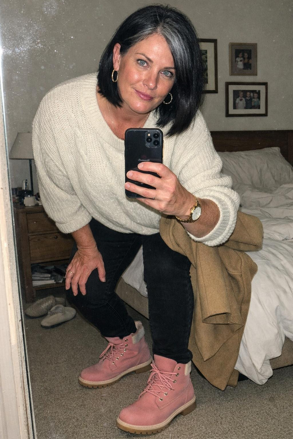 Pink Timberland boots outfit mirror selfie with black skinny jeans