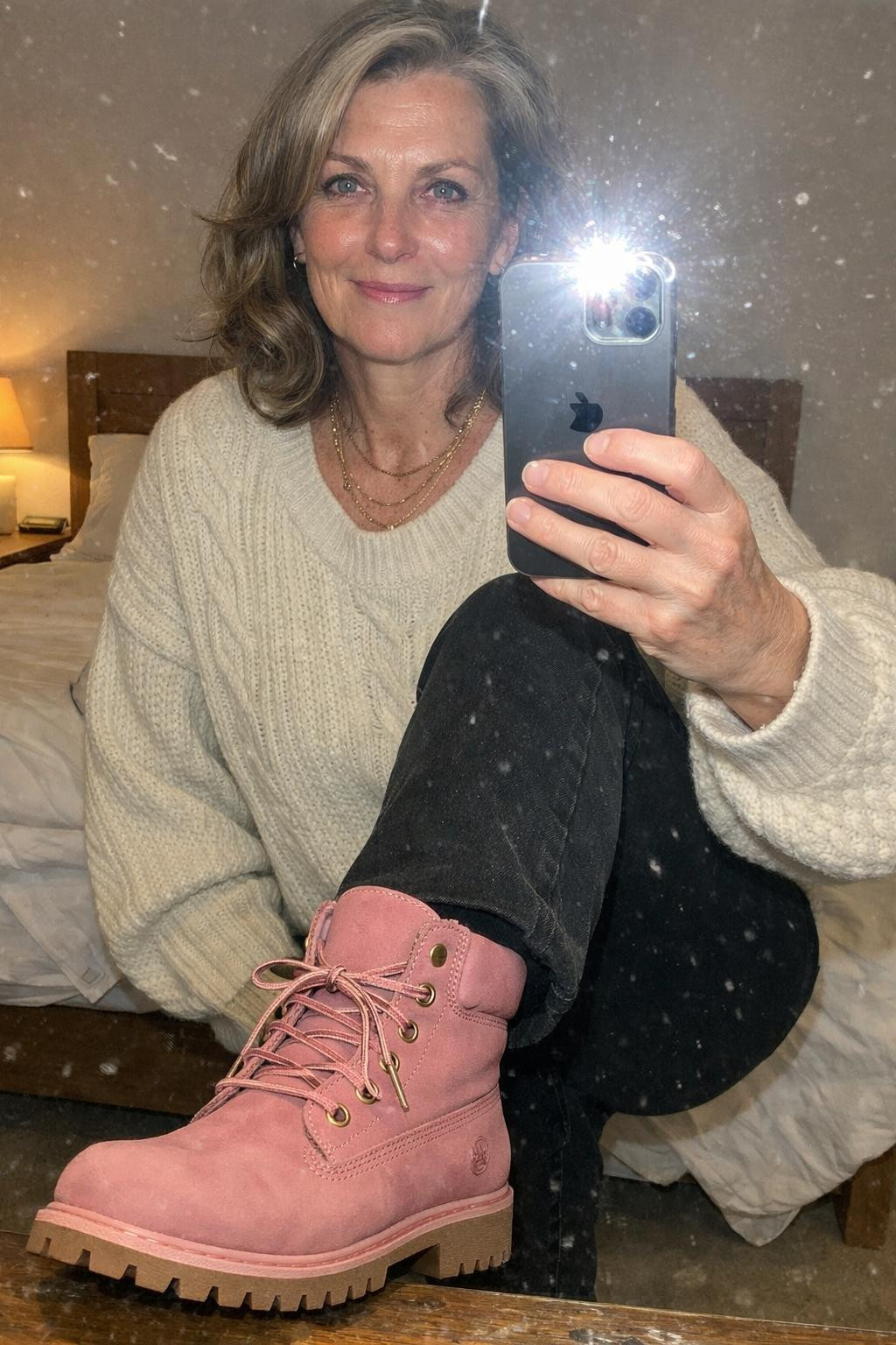 Pink Timberland boots outfit bedroom mirror selfie with rolled jeans