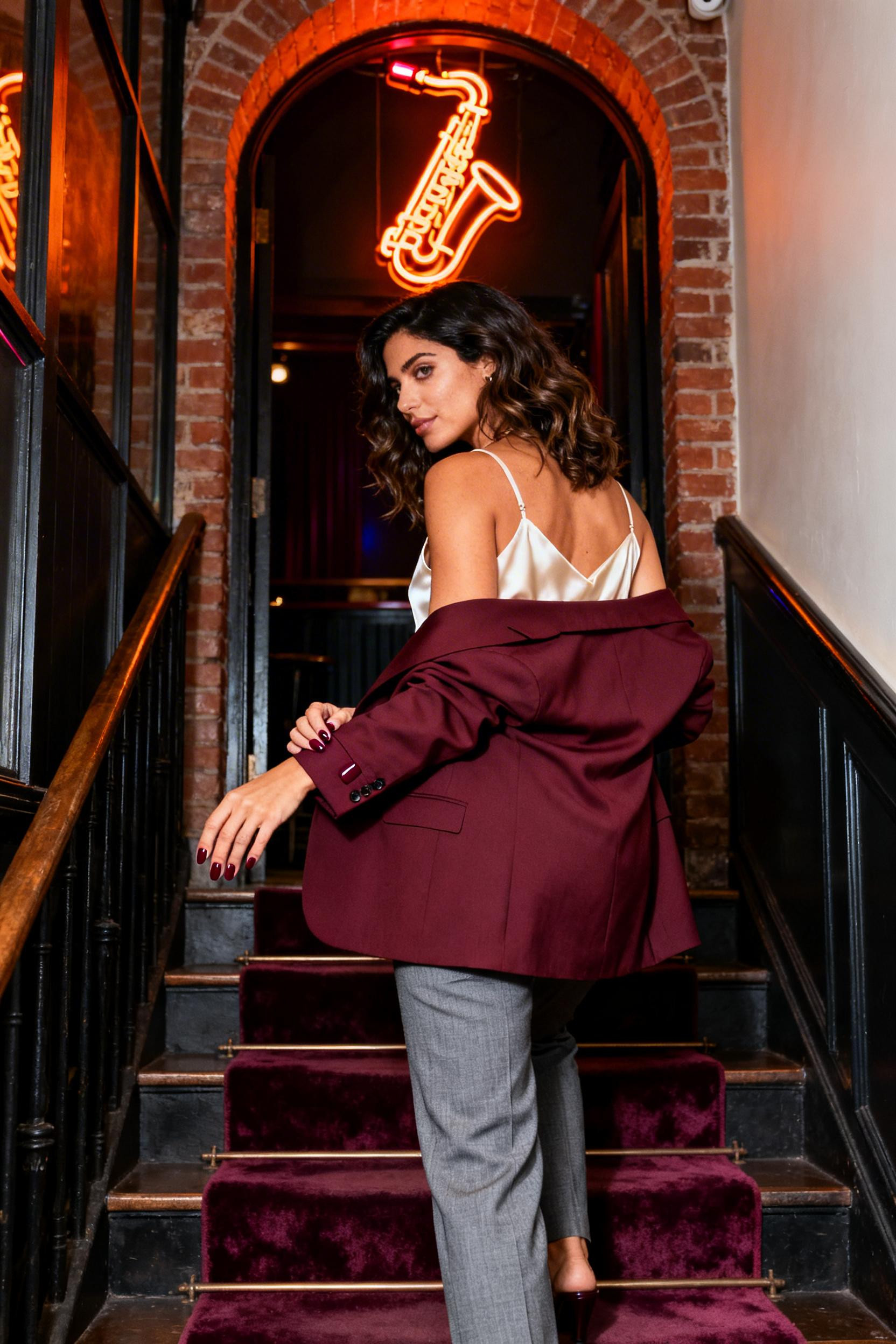 Work Dinner Outfit Night Classy - burgundy blazer
