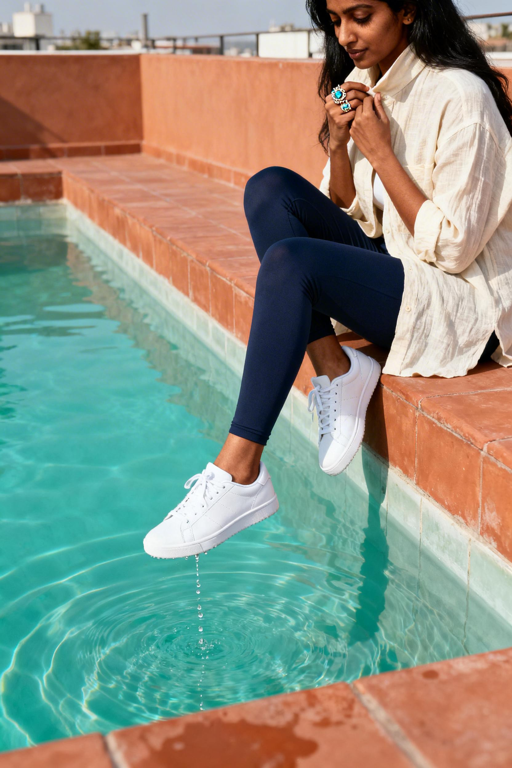 Mom Fits - navy leggings cream linen poolside