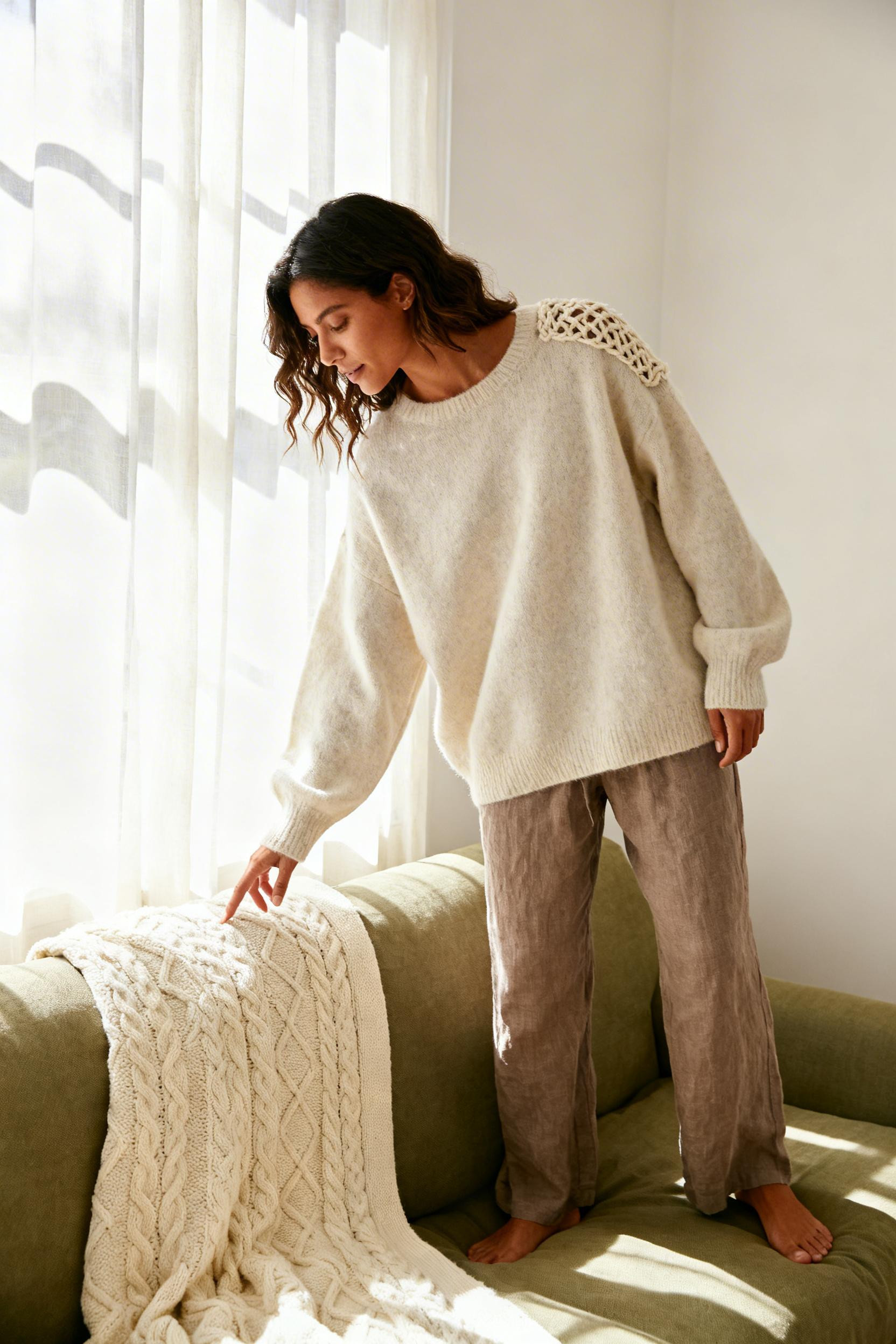 Elegant Outfit - cream cashmere sweater taupe lounge pants