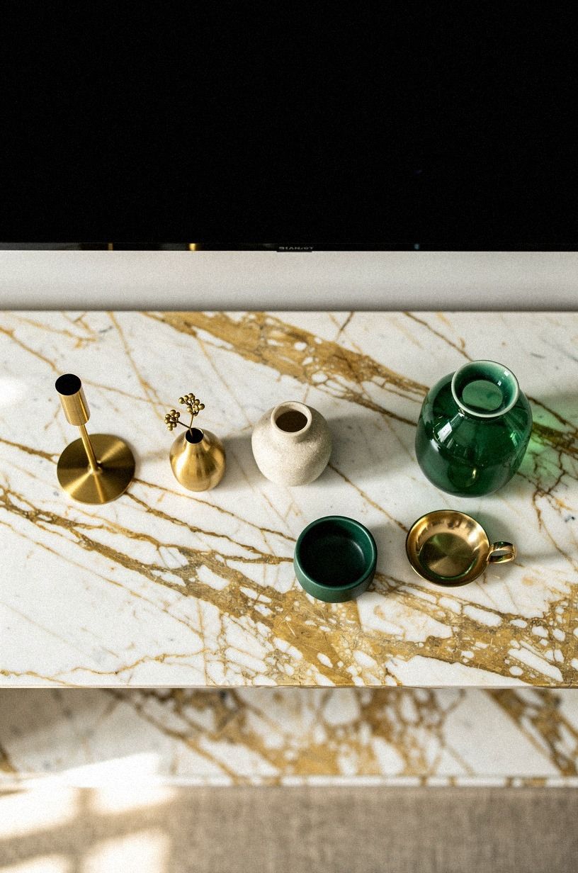 The Calacatta Brass Echo