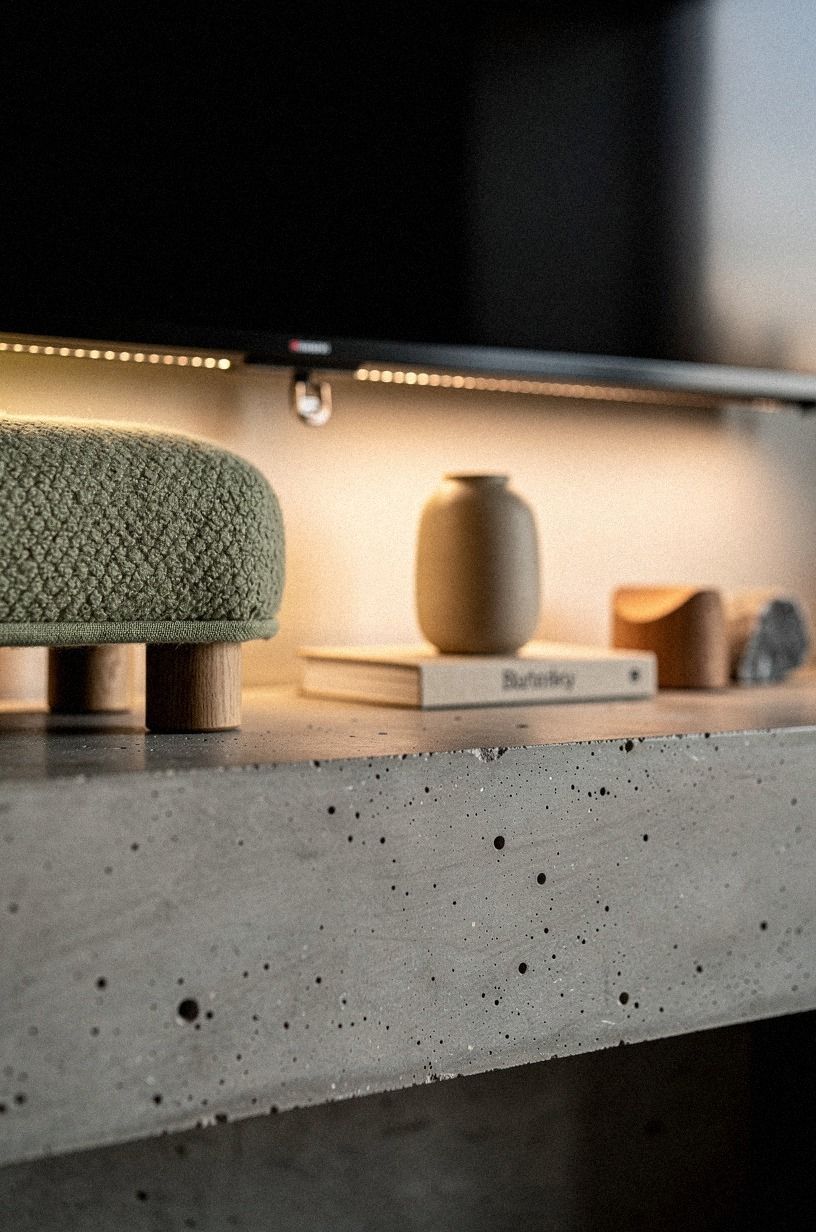 Wrap the ledge with warm picture lights