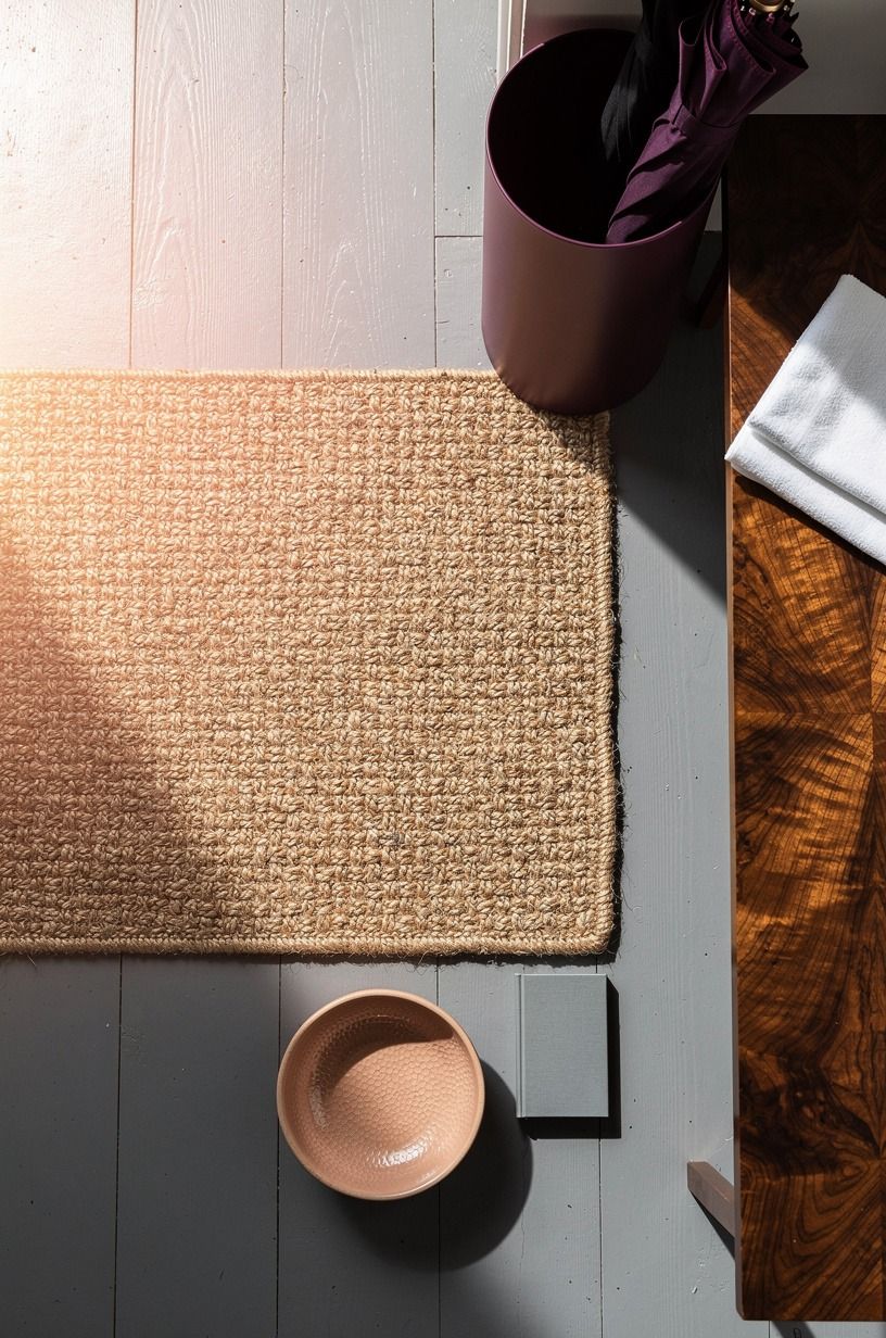 Swapped the entry rug for jute