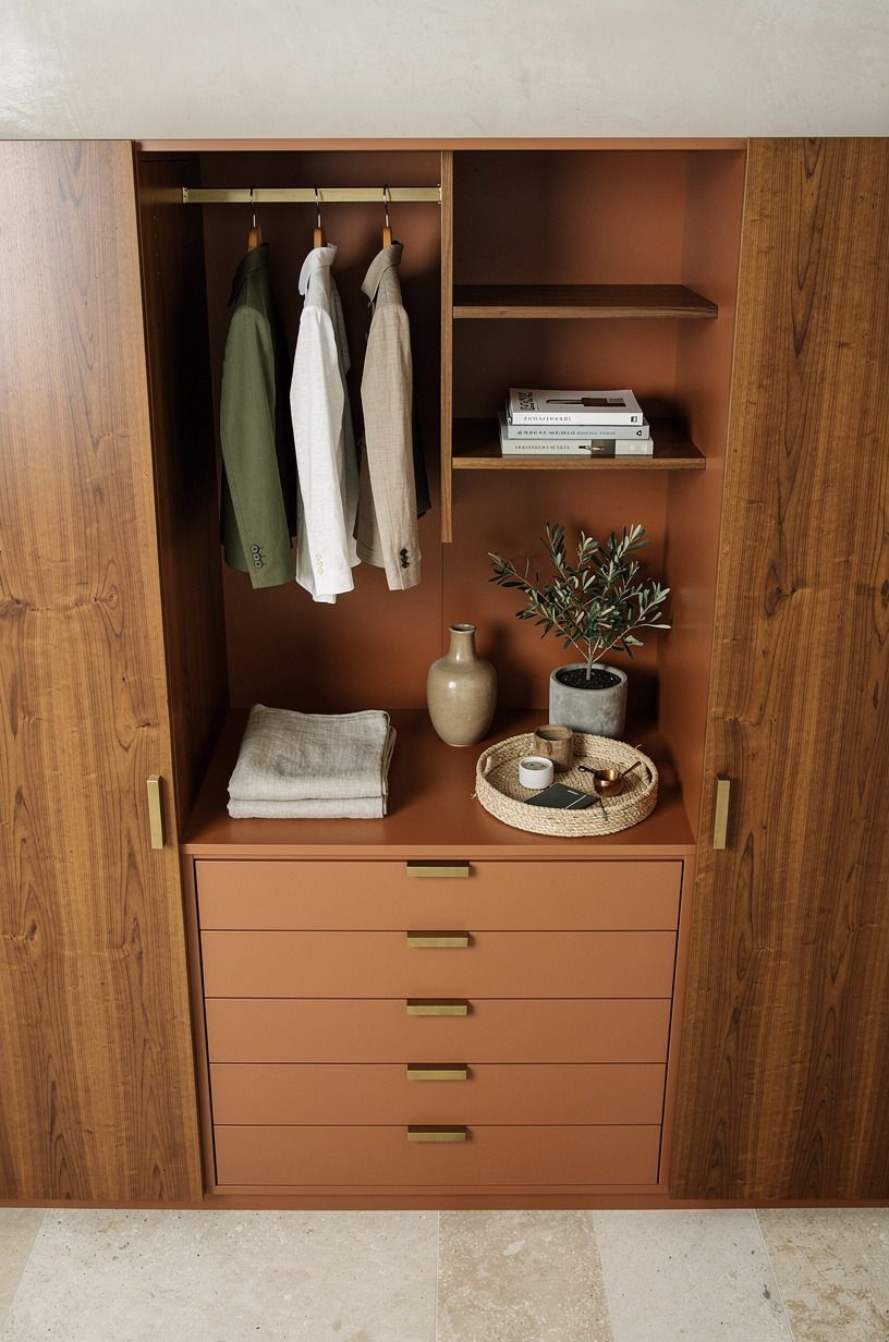 Build Drawers Below and Air Above
