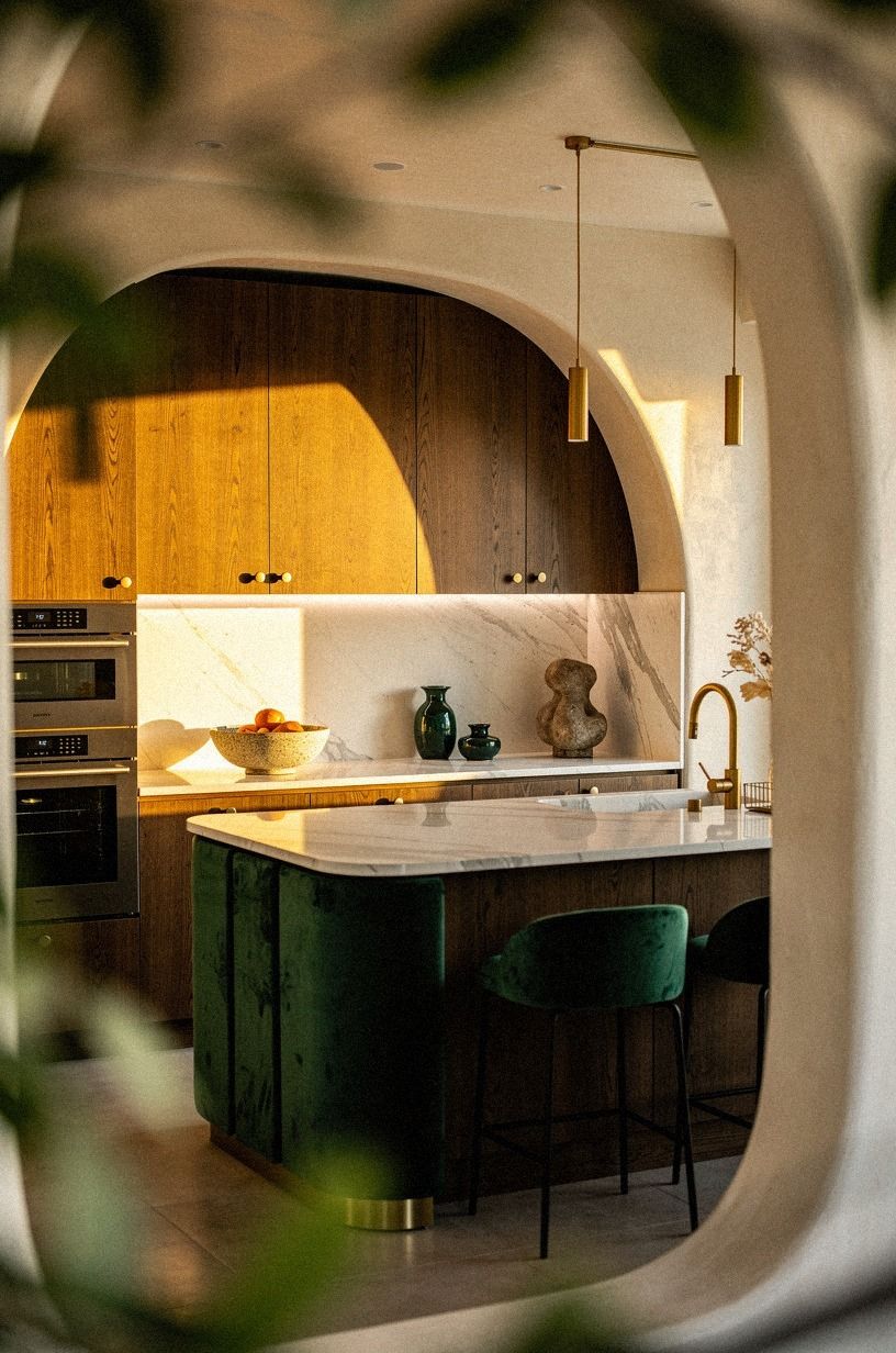 Wood Cabinets vs. White Countertops