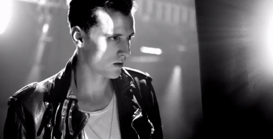 Rock'n'roll vibes for Burberry Brit Rhythm