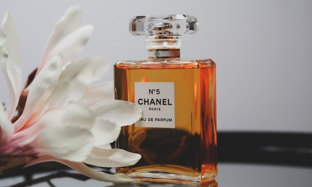 Best Perfumes For Women Of All Time (2023)