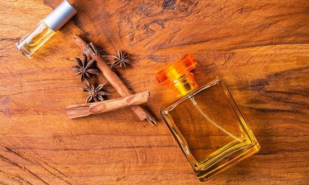 Cinnamon perfume - 8 best scents with spicy notes